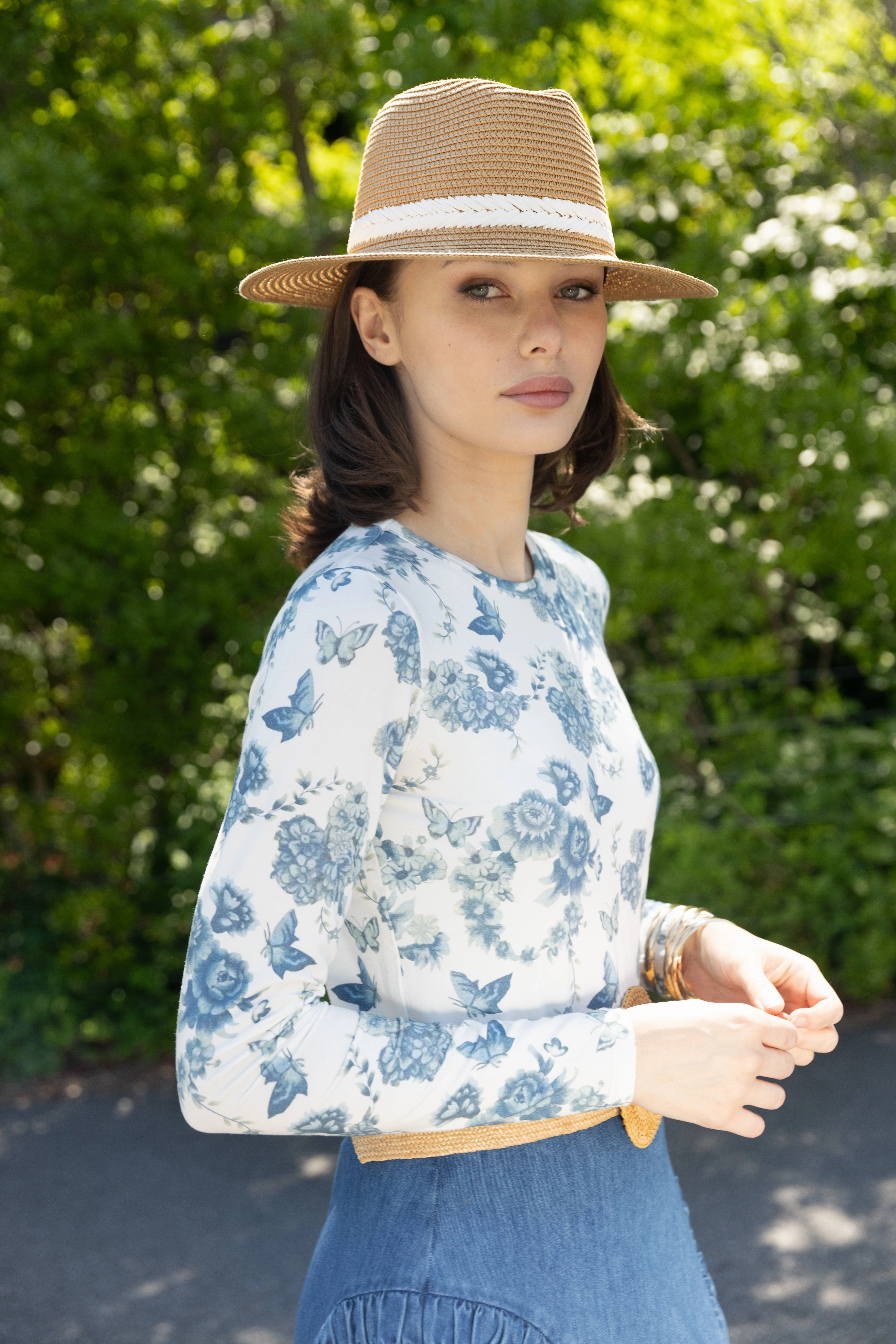 Breathable back panel Breathable Knit Fabric Papillon Tee