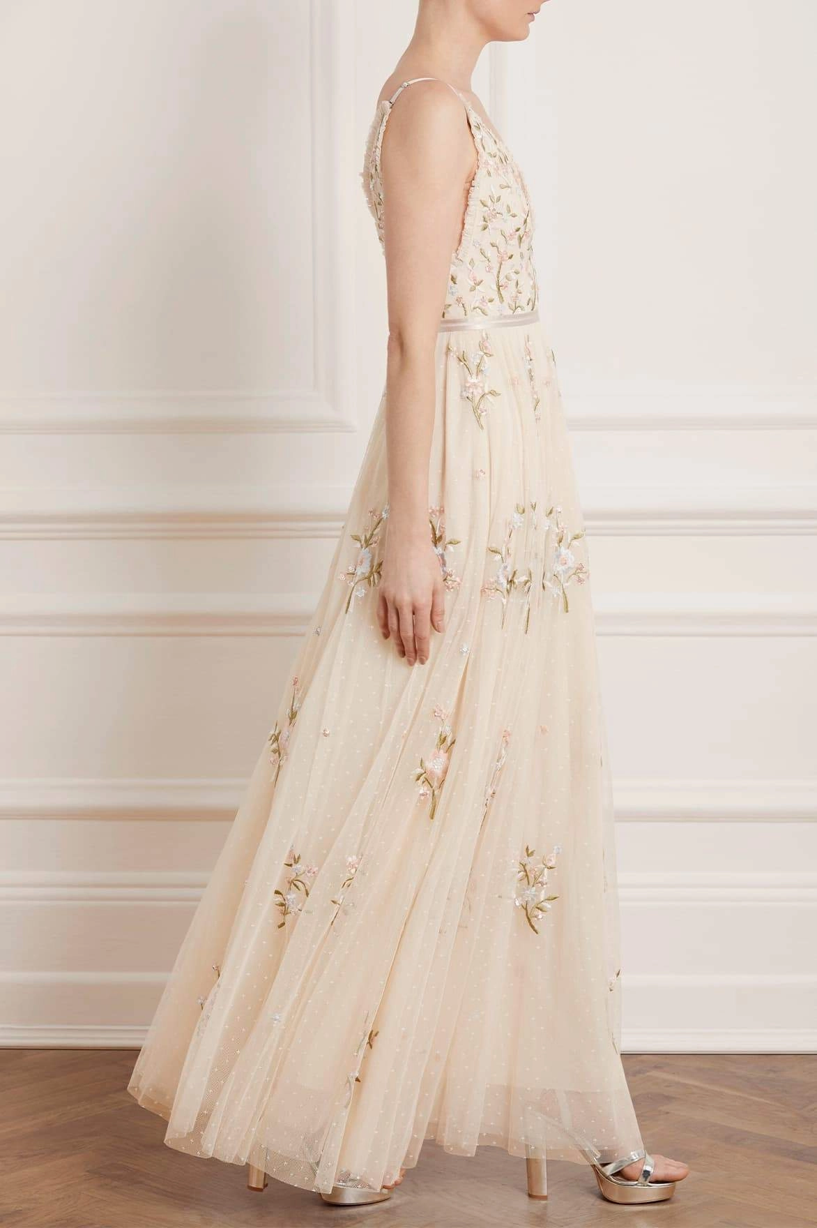 Softly Structured Skin-friendly Petunia Gown