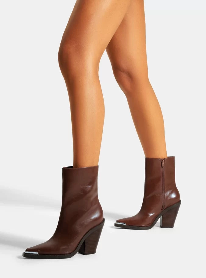 ErgonomicDesign Peyton Leather Block Boot