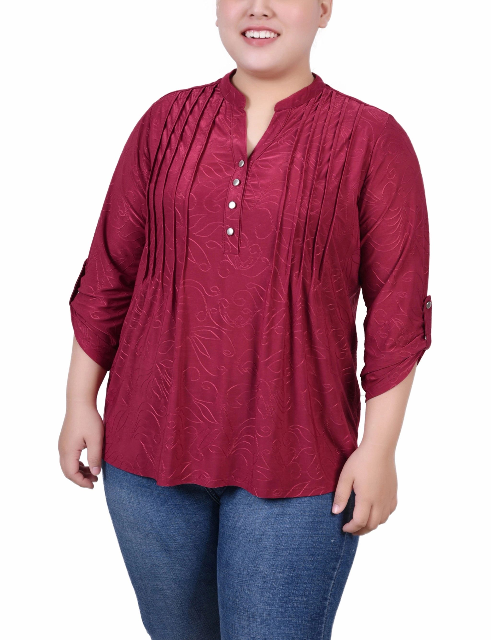 NonIrritatingSeams Plus Size 3/4 Roll Tab Pullover Top