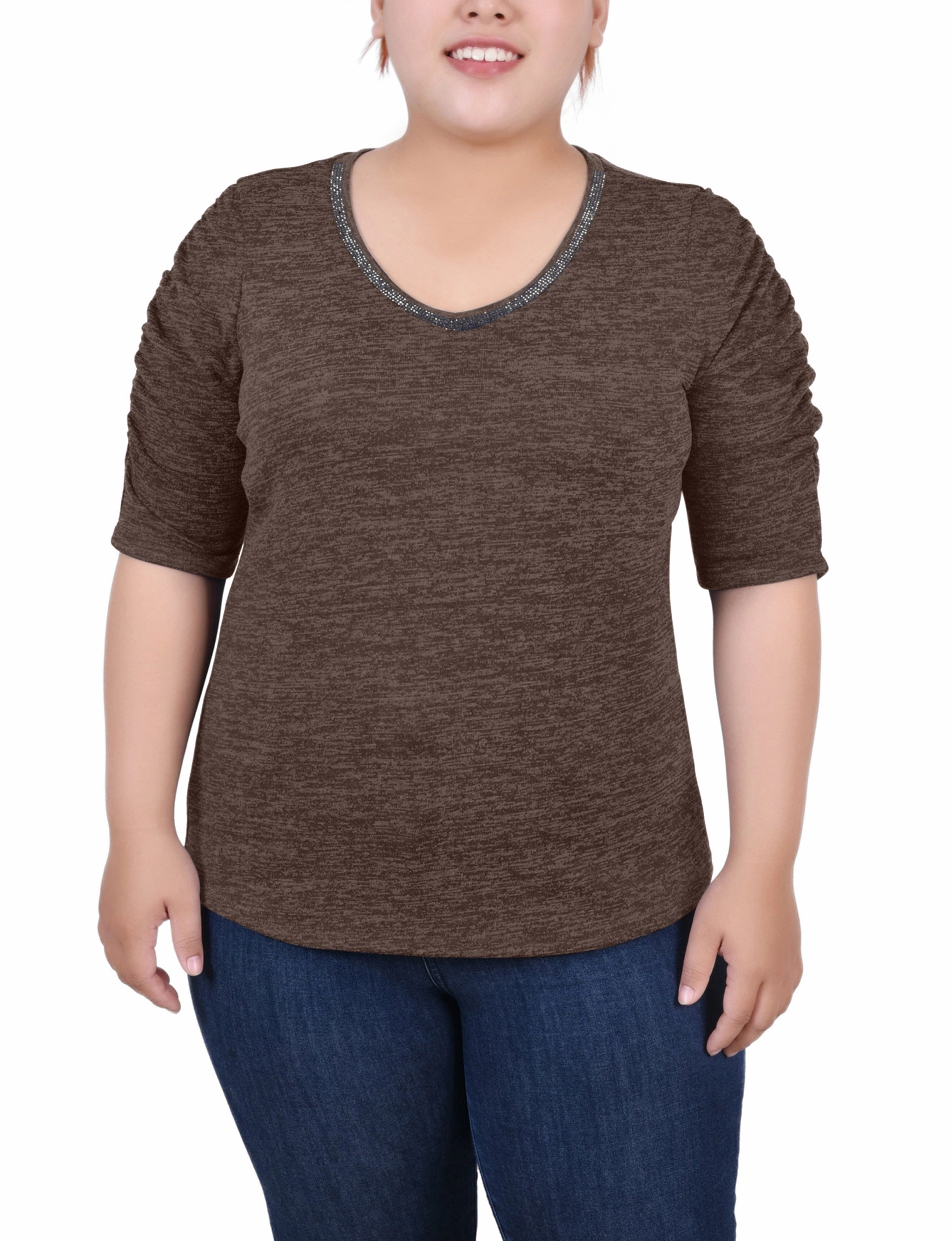 VentilatedBackPanel Plus Size Rouched Sleeve Top