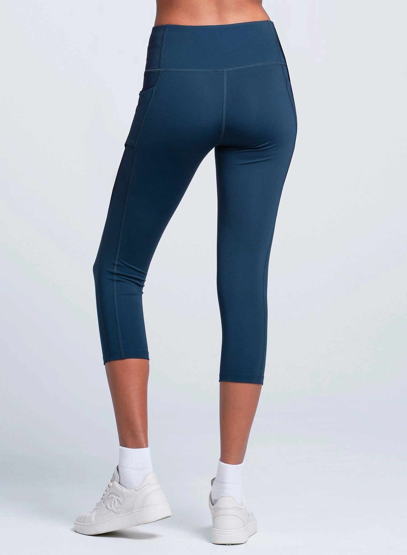 Asymmetrical hem Power Play Capri