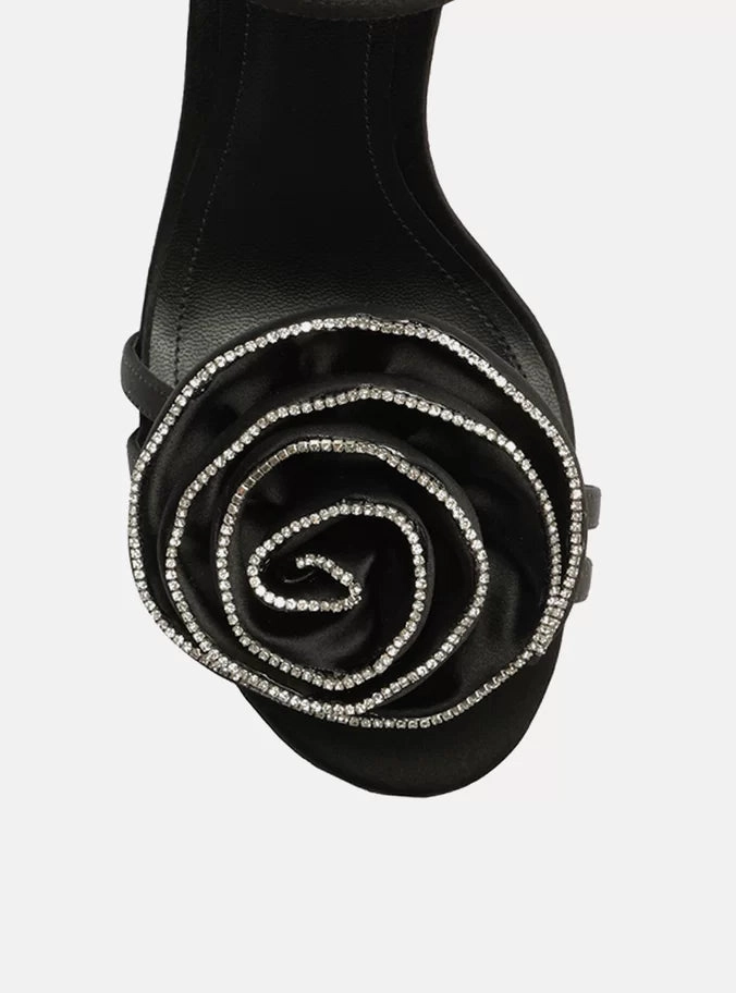 flat sandals Ivy  Stiletto Sandal