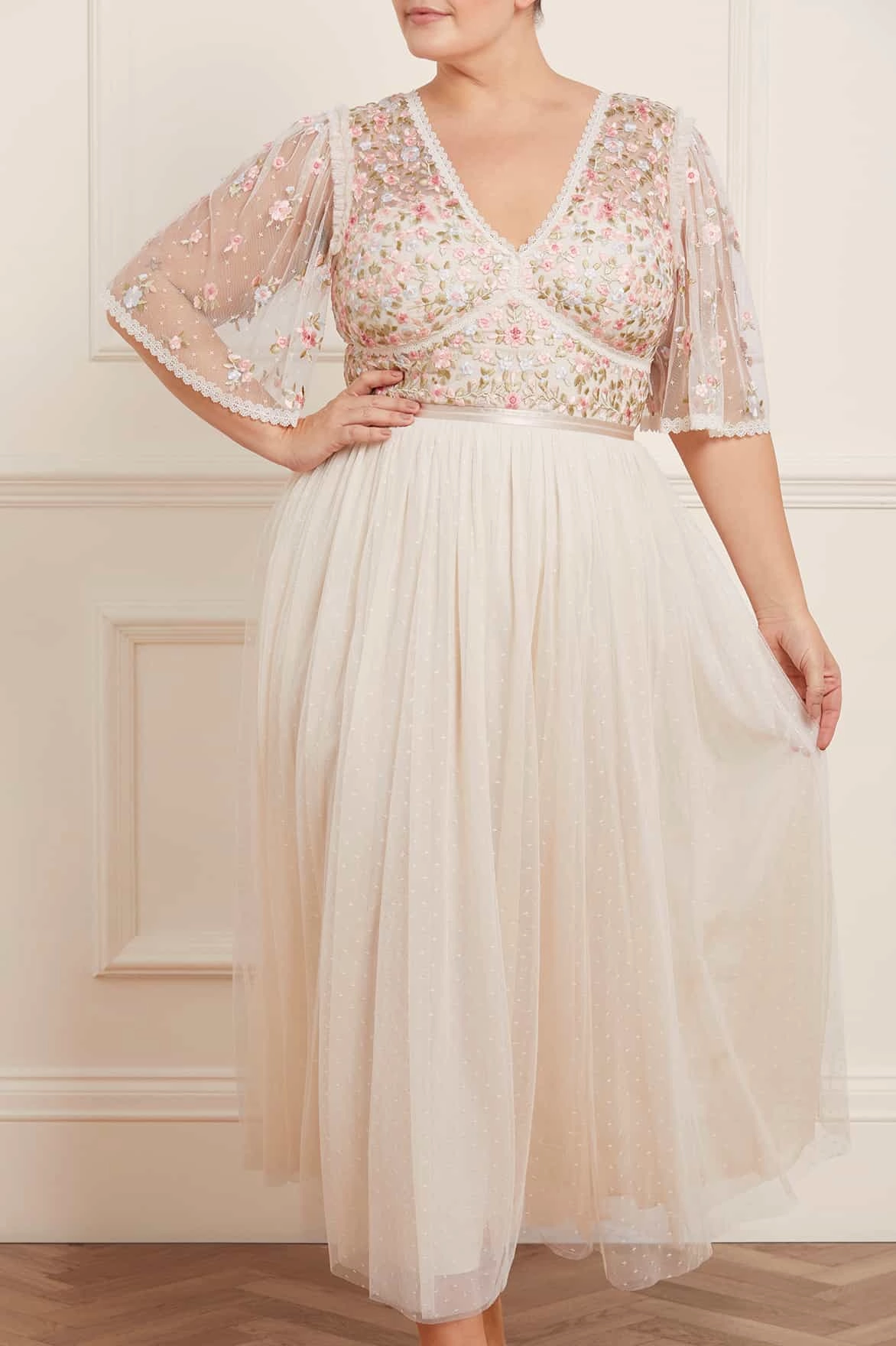 Ribbon Bouquet Bodice Ankle Gown Regular-fit