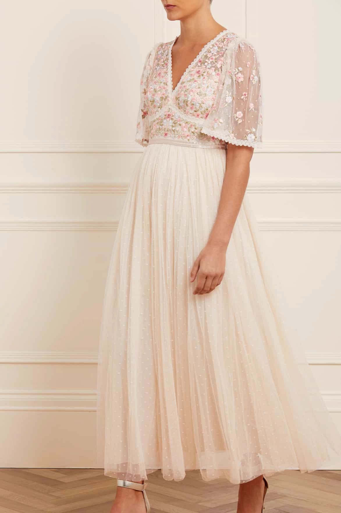 Bright-colored piece Frayed-Edge Ribbon Bouquet Bodice Ankle Gown