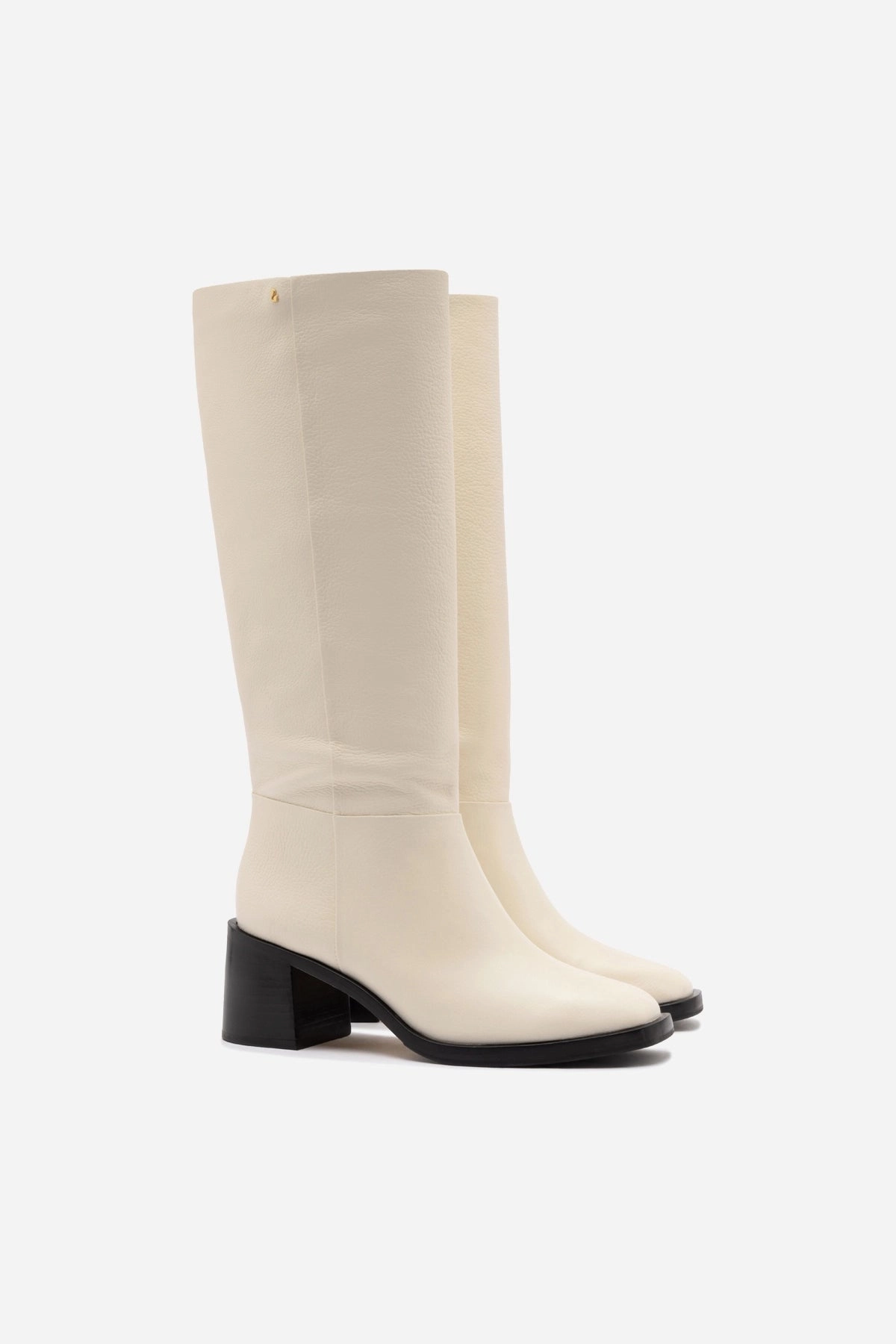 Ricky Boot In Ivory Leather Breathable Daily Walk