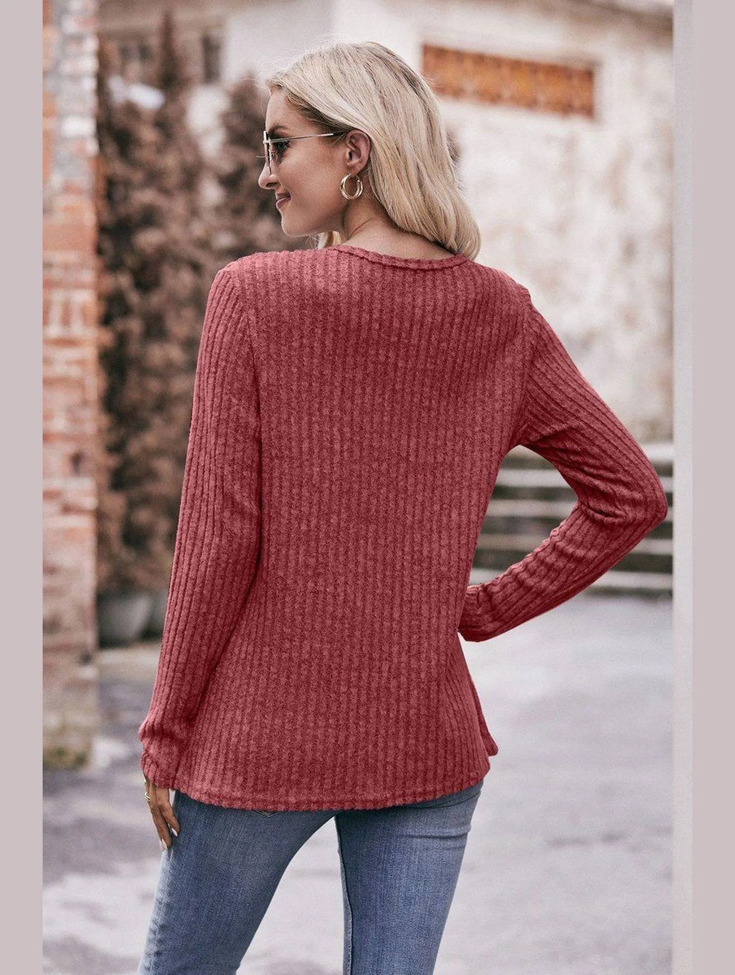 ROUND NECK BUTTON FITTING CORDUROY PULLOVER Interlock Weave