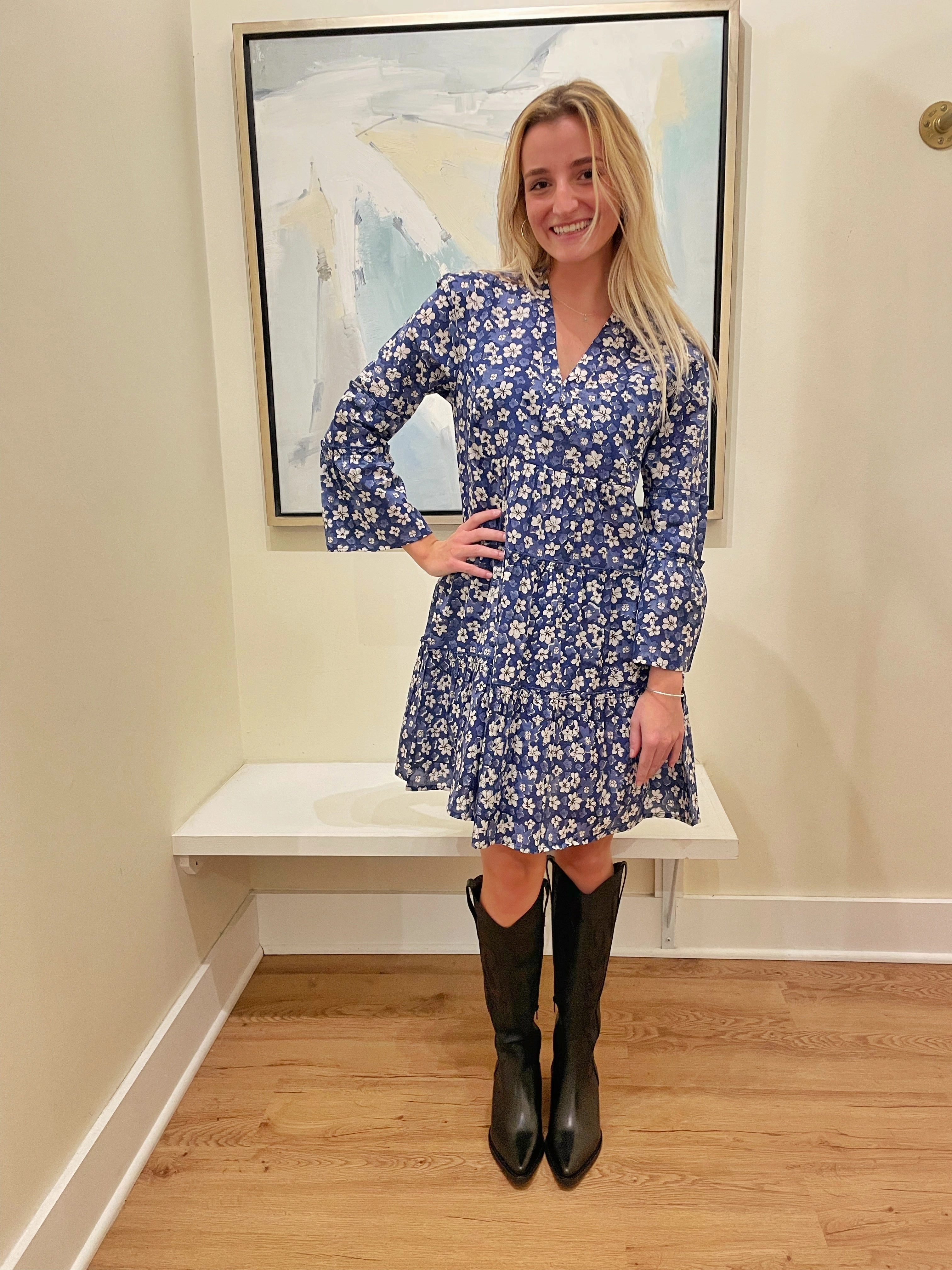 Relax Line Rye Dress Scattered Blooms