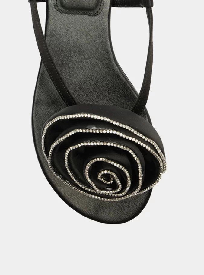 Ivy  Block Sandal Toe box