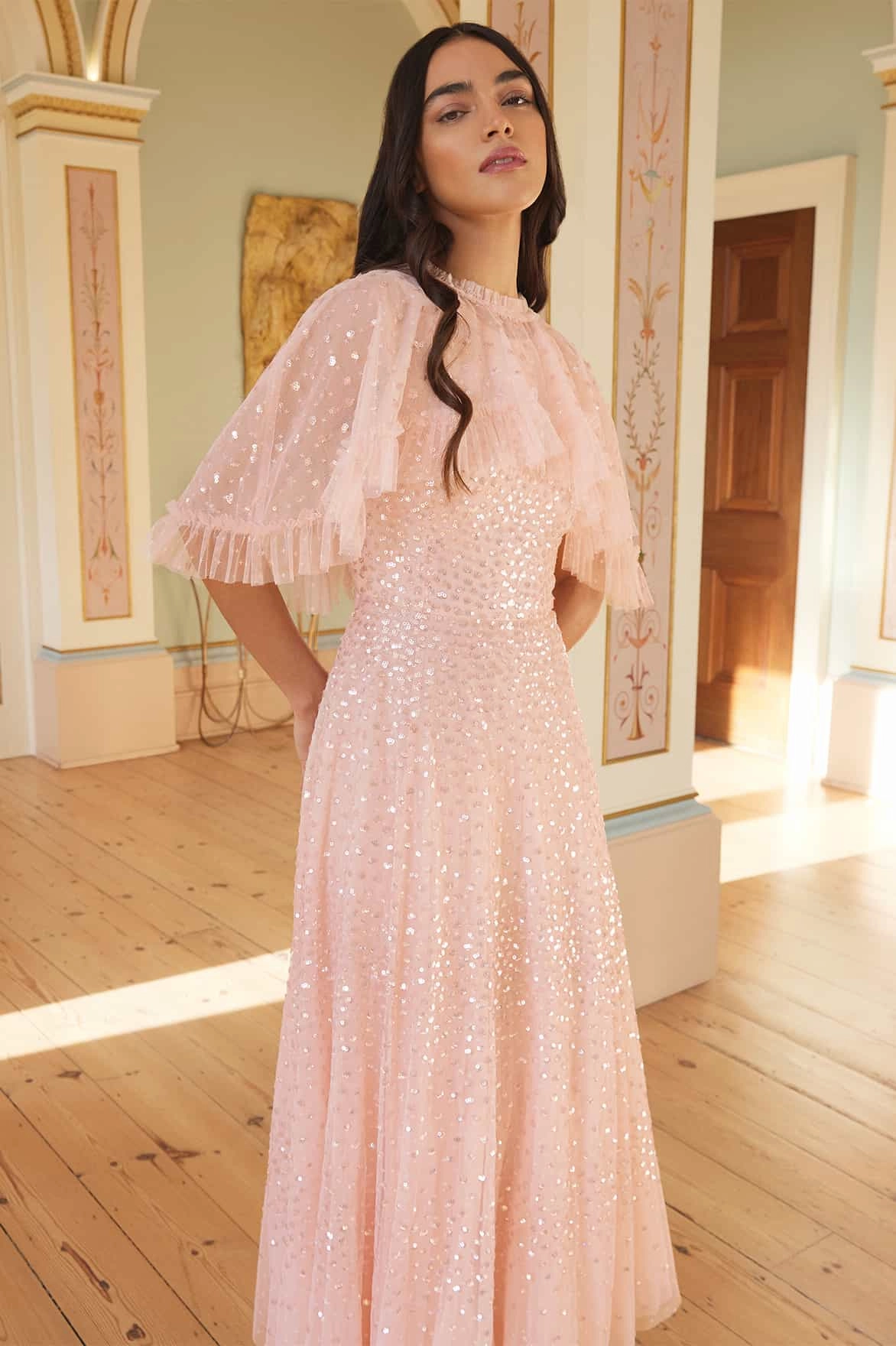 Scatter Dot Short Cape Ankle Gown Moment Soft