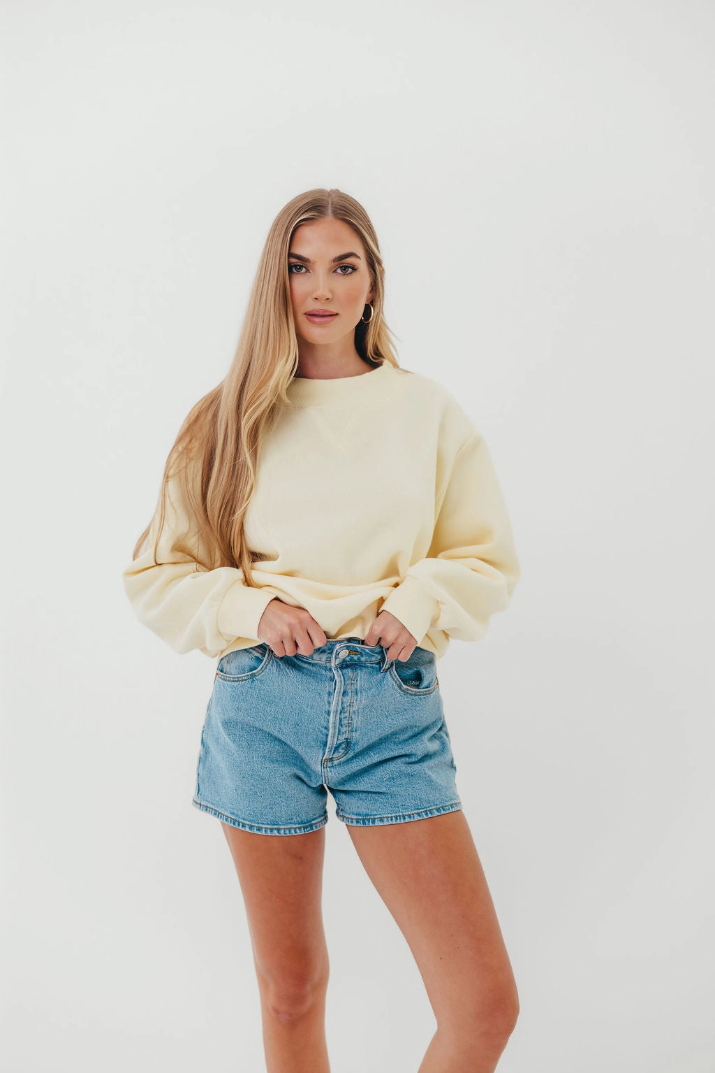 Garment Washed Finish NonRestrictive Scout Wide Neck Fleece Sweatshirt in Butter