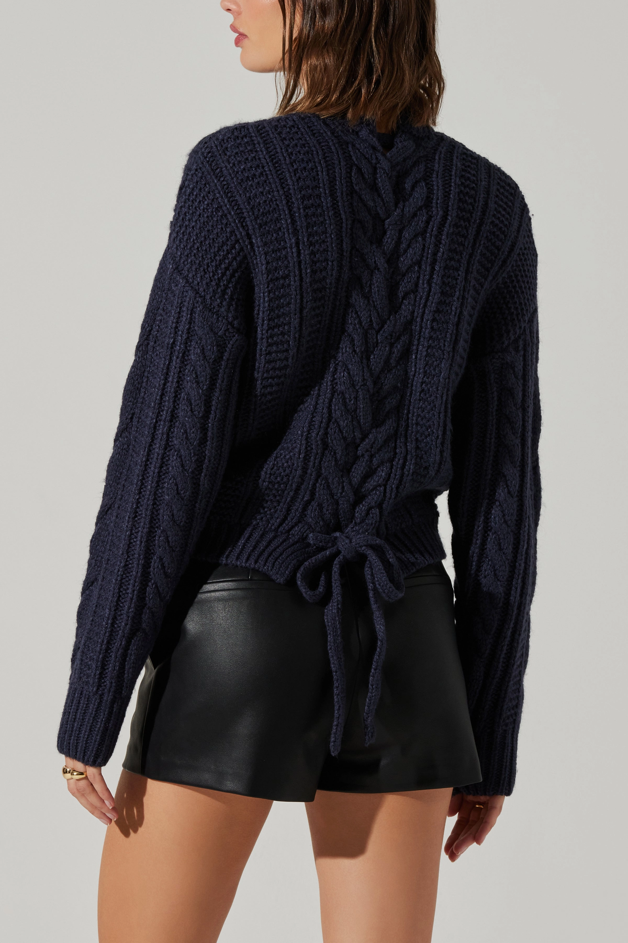 Cozy Knit Oversized Collar Laverne Sweater Navy