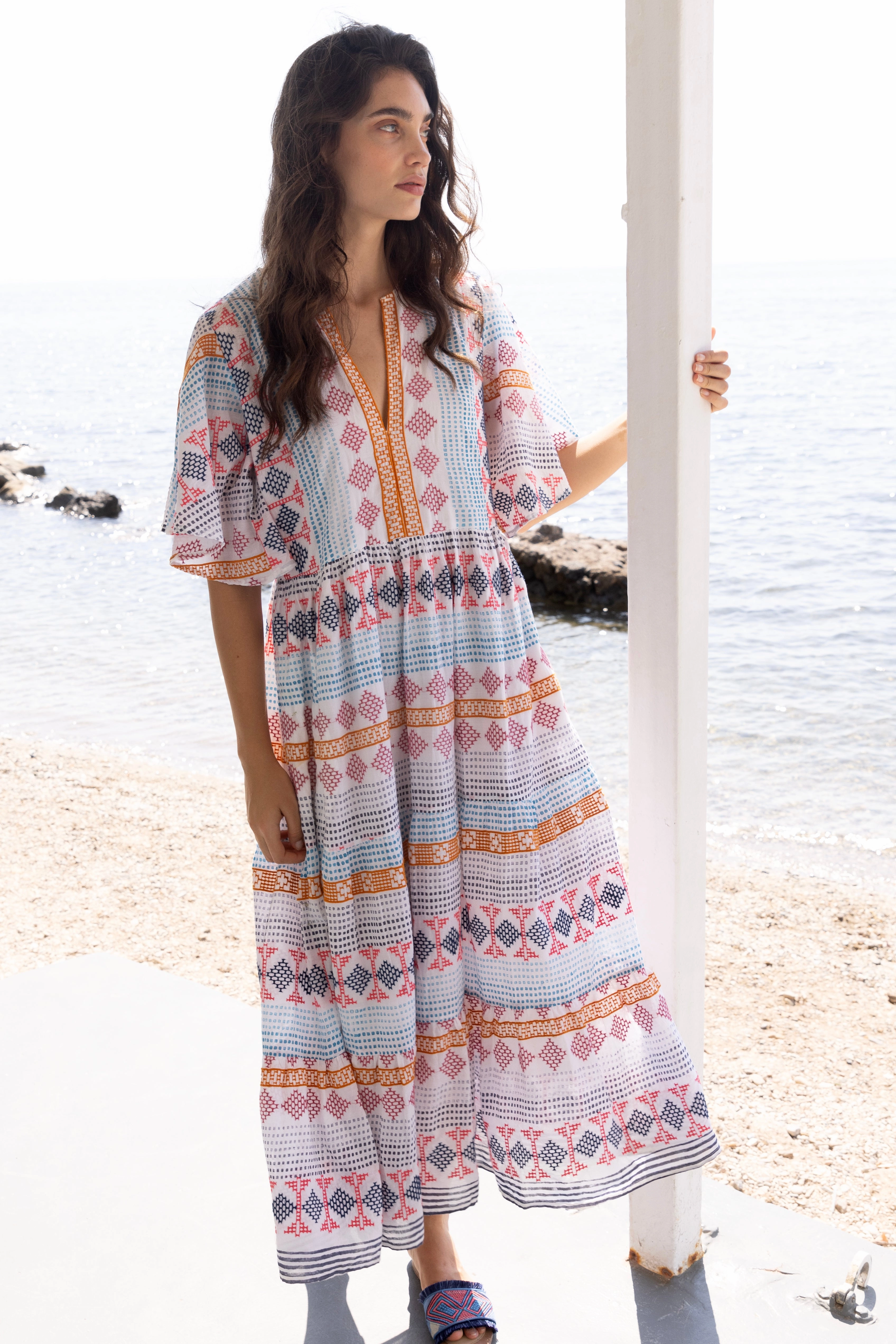 Spring Ready Flirty V-Neck Maxi Casablanca Multi