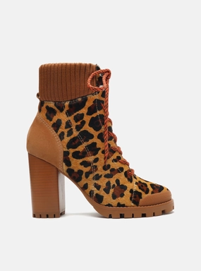 Outdoor Explore Lizza Leather Bootie