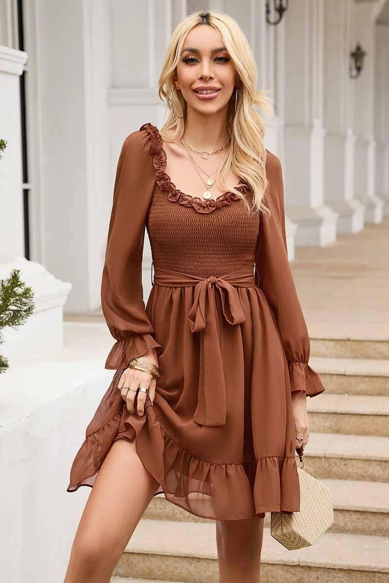 SHORT SQUARE NECK FRILL FLARE DRESS Smooth Edge