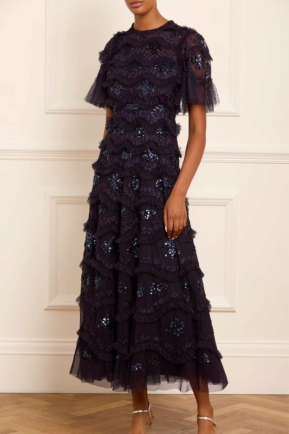 Tulle Flow Comfy and Chic Daisy Wave Ankle Gown