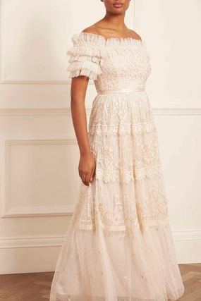 Flattering Style Urban Minimalism Midsummer Lace Off-Shoulder Gown