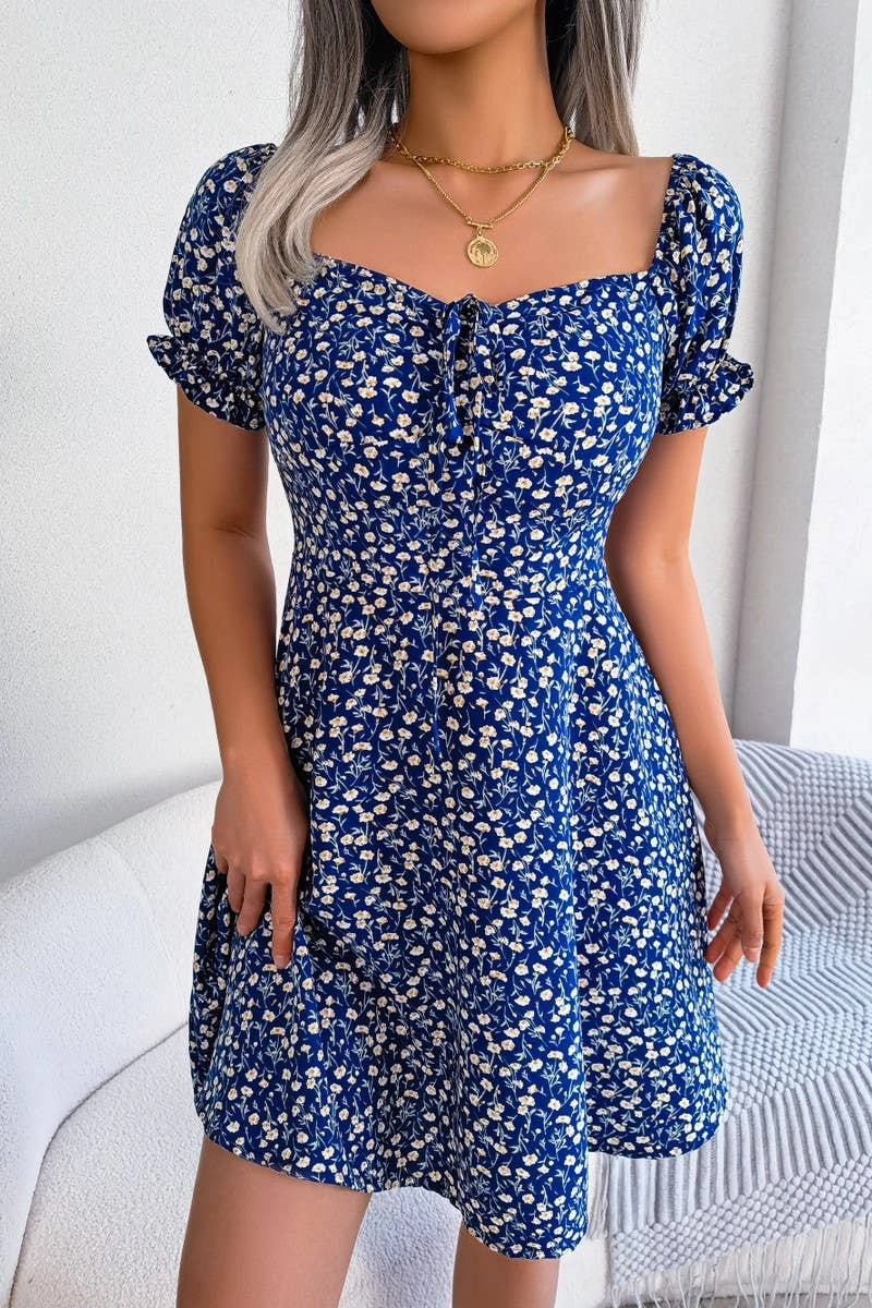 Flare Hem Soft and Light CASUAL TRUMPET SLEEVE DRAWSTRING FLORAL DRESS_CWDSD2555