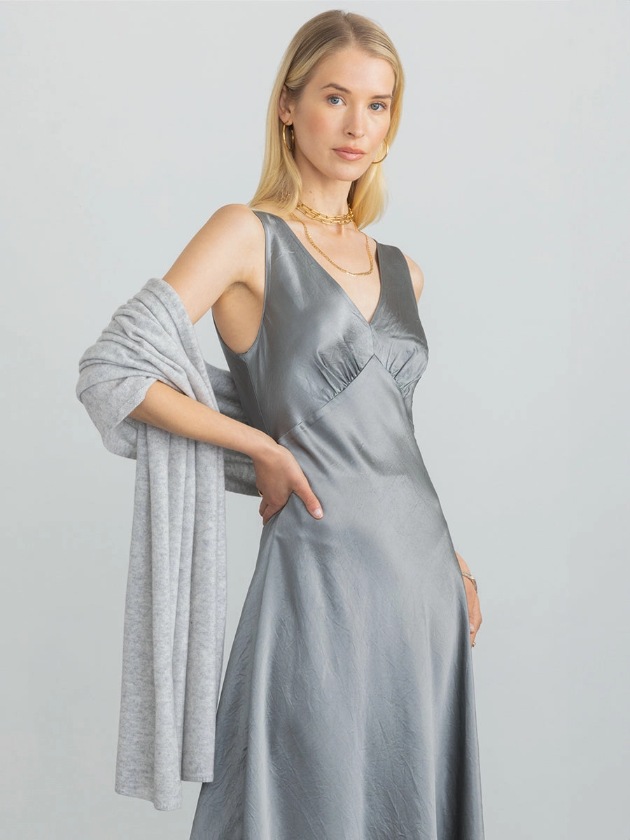 Versatile Layering Piece simple design TRAVEL WRAP