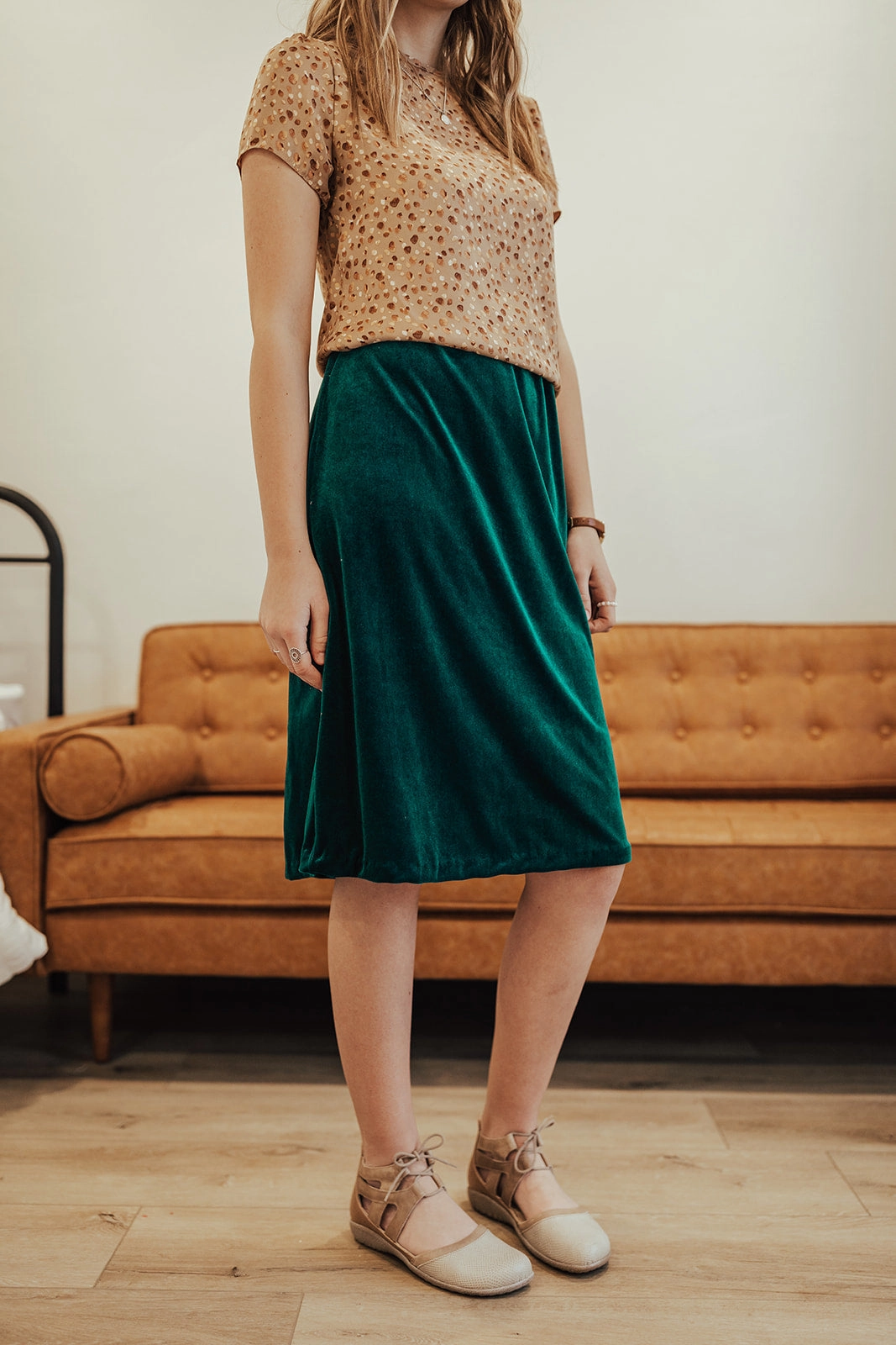 Carrie Stretch Velvet Skirt Peacock Breezy Flow