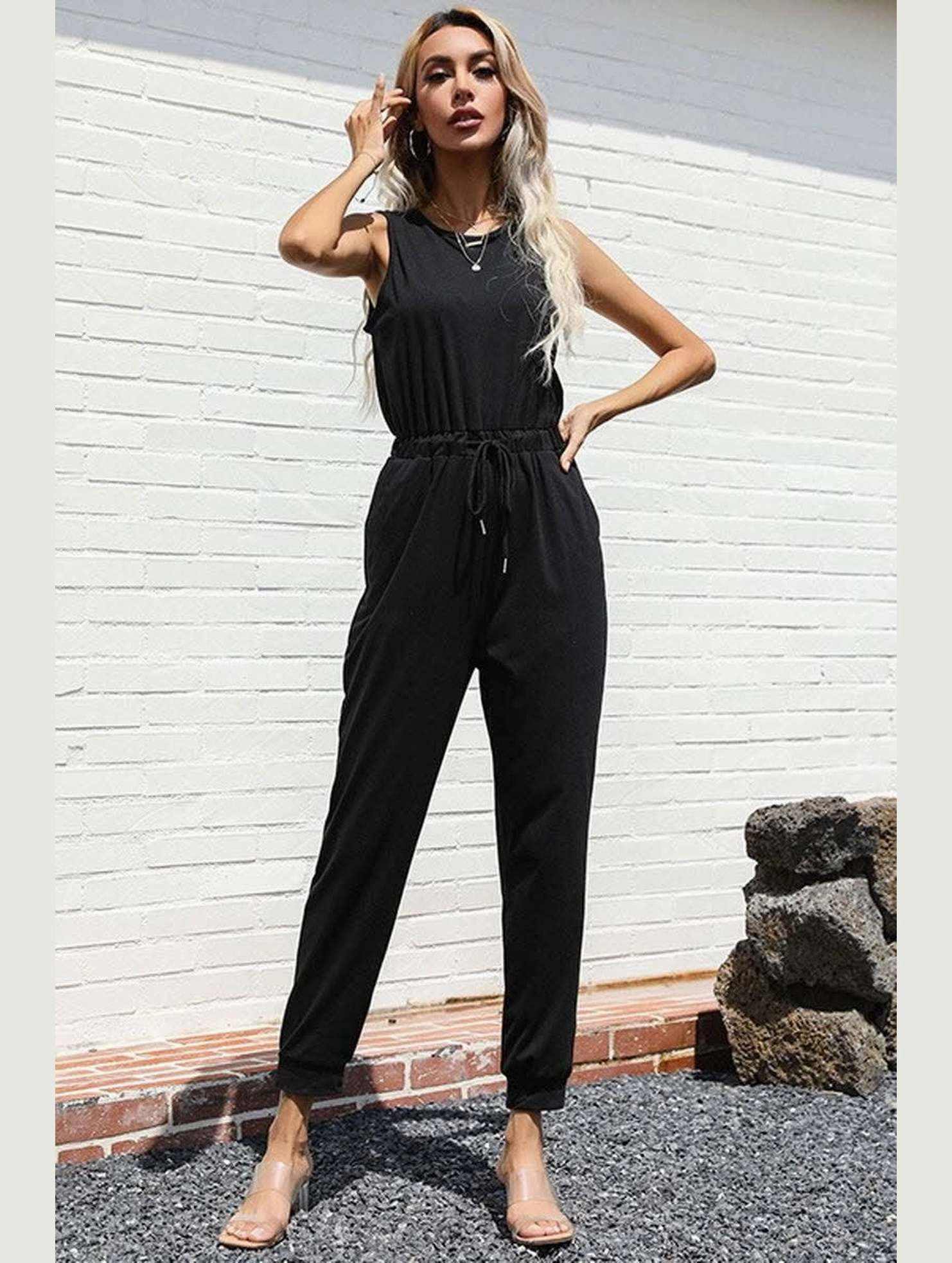 SOLID COLOR BLACK SLEEVELES JUMPSUIT CroppedLength