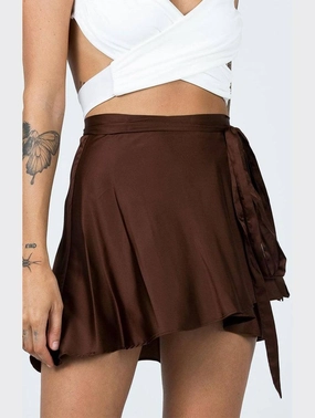 SOLID COLOR HIGH WAISTED CHIFFON SHORT SKIRT Structured Hemline