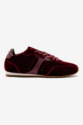 Core Support Active Day Stella Sneaker In Wine Velvet