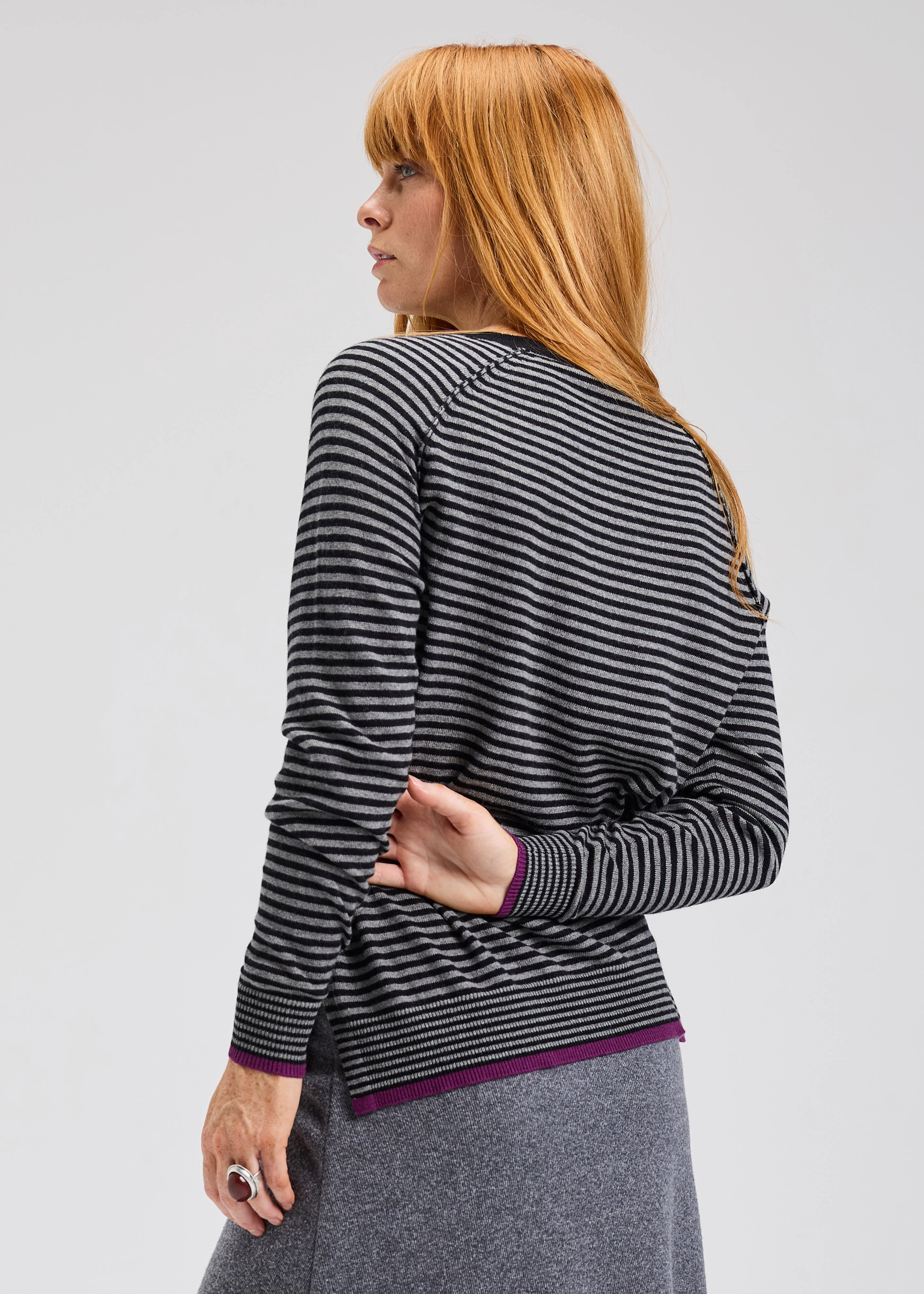 MultiPocket STRIPE CREW SWEATER