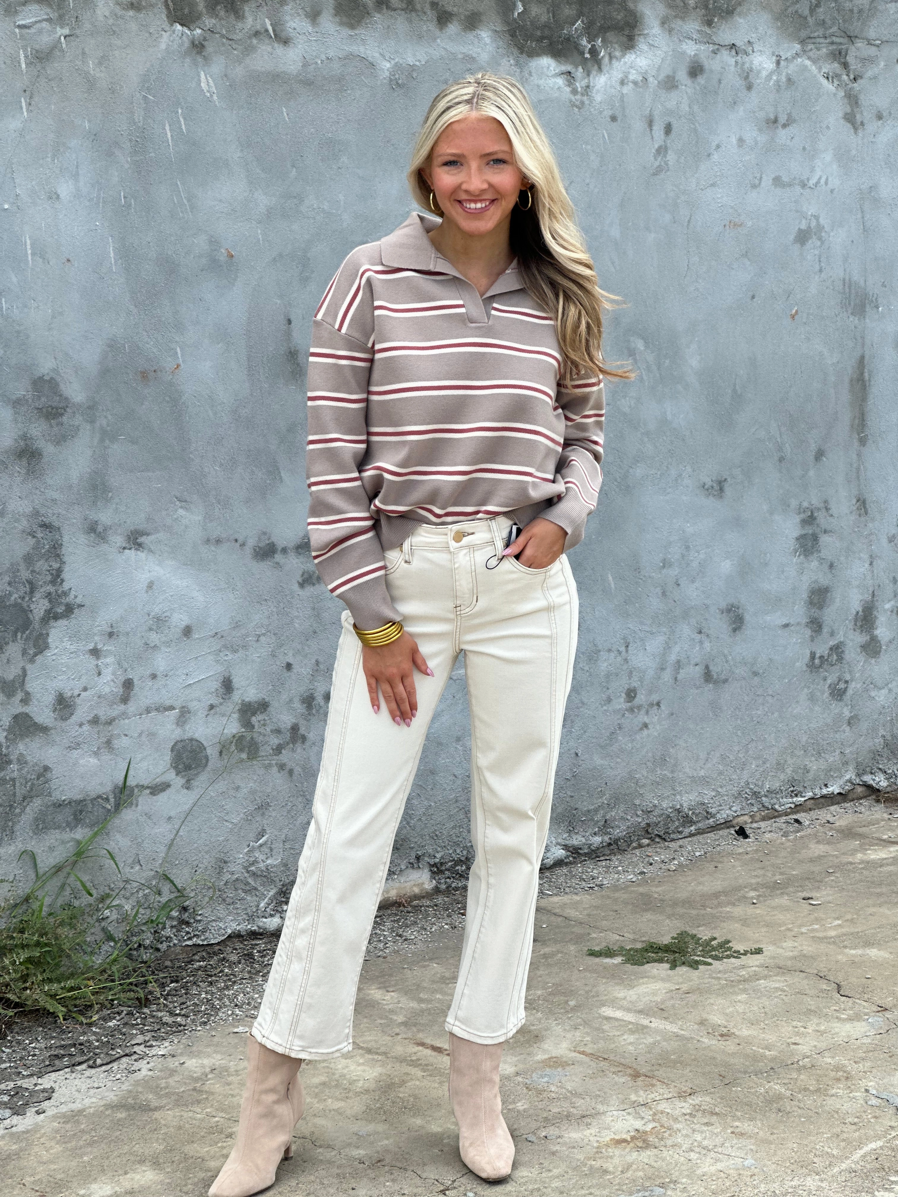 Compression Gradient Compression Fit Engineering Stripe Polo Collared Sweater in Mocha