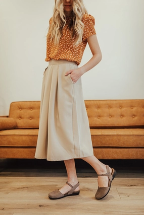 Classic Choice Urban Edge Shelby Skirt Taupe