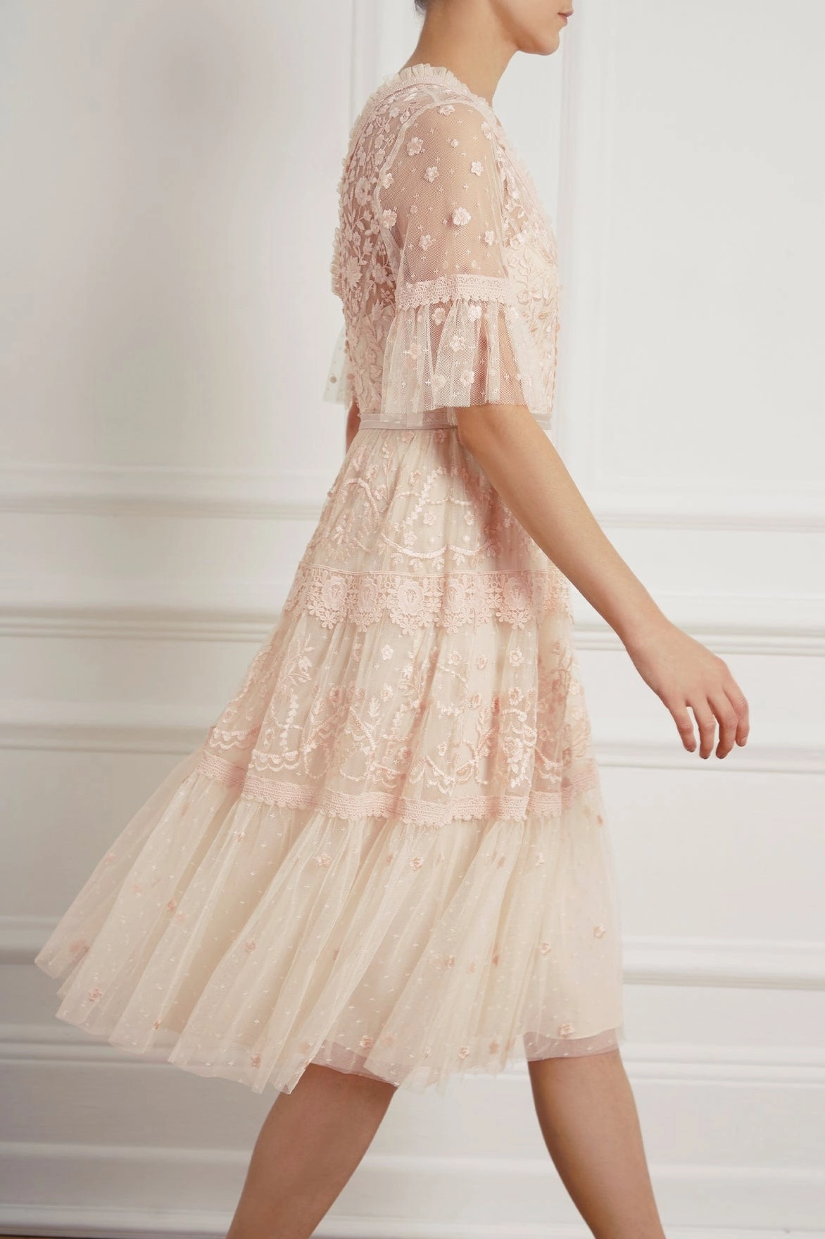 Cozy Vibe Midsummer Lace Dress