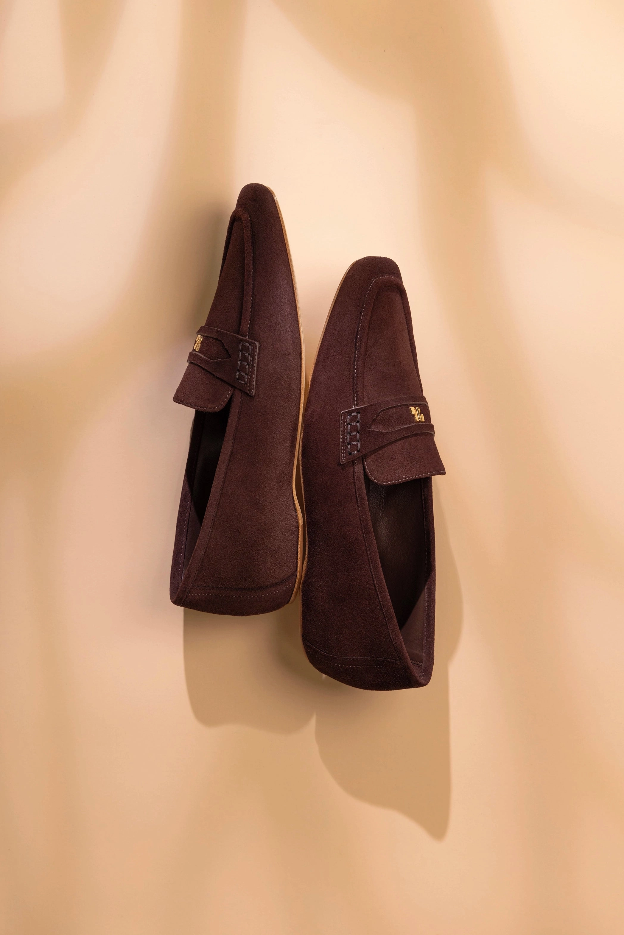 Suki Flat Loafer In Brown Suede Silk Feel Road grip