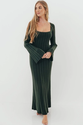 Rowan Square Neck Maxi Dress in Evergreen Perfect Fit Look