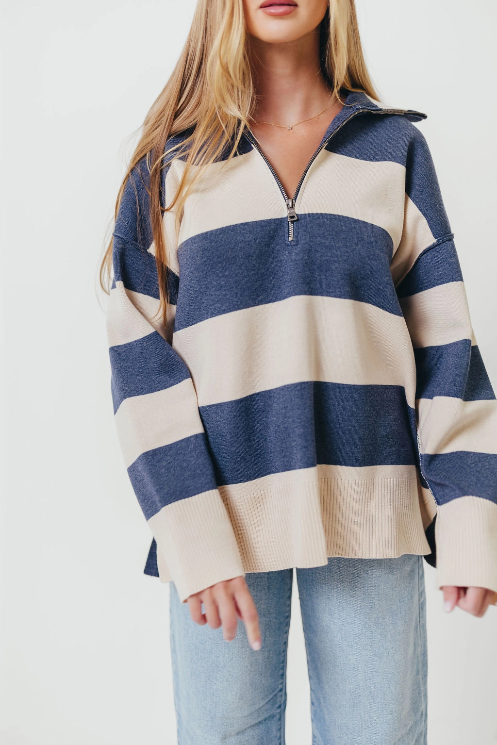 Reinforced Seam Technique Fontaine Pullover in Navy Cream