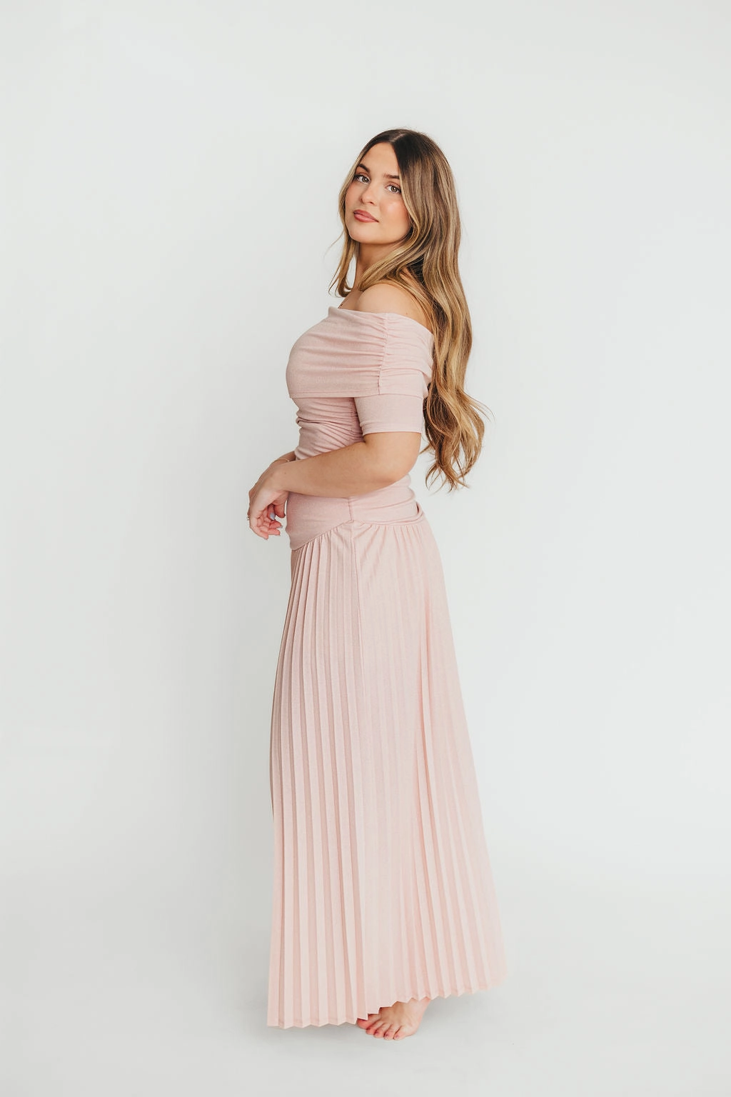 Outfit Boost The Lennox Maxi Dress in Dusty Pink