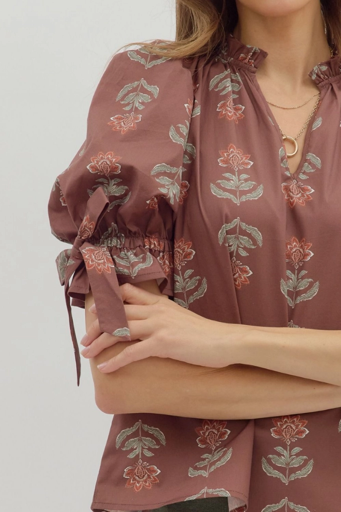 Flatlock Seam Wicking Inner Lining Margot Floral Puff Sleeve Top
