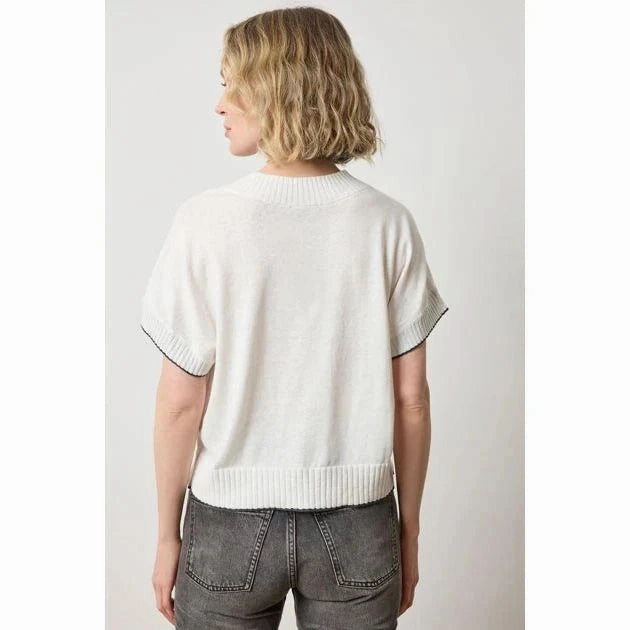 Short Sleeve V-Neck Pullover Sweater Pearl Tagless Design Full Coverage Fit