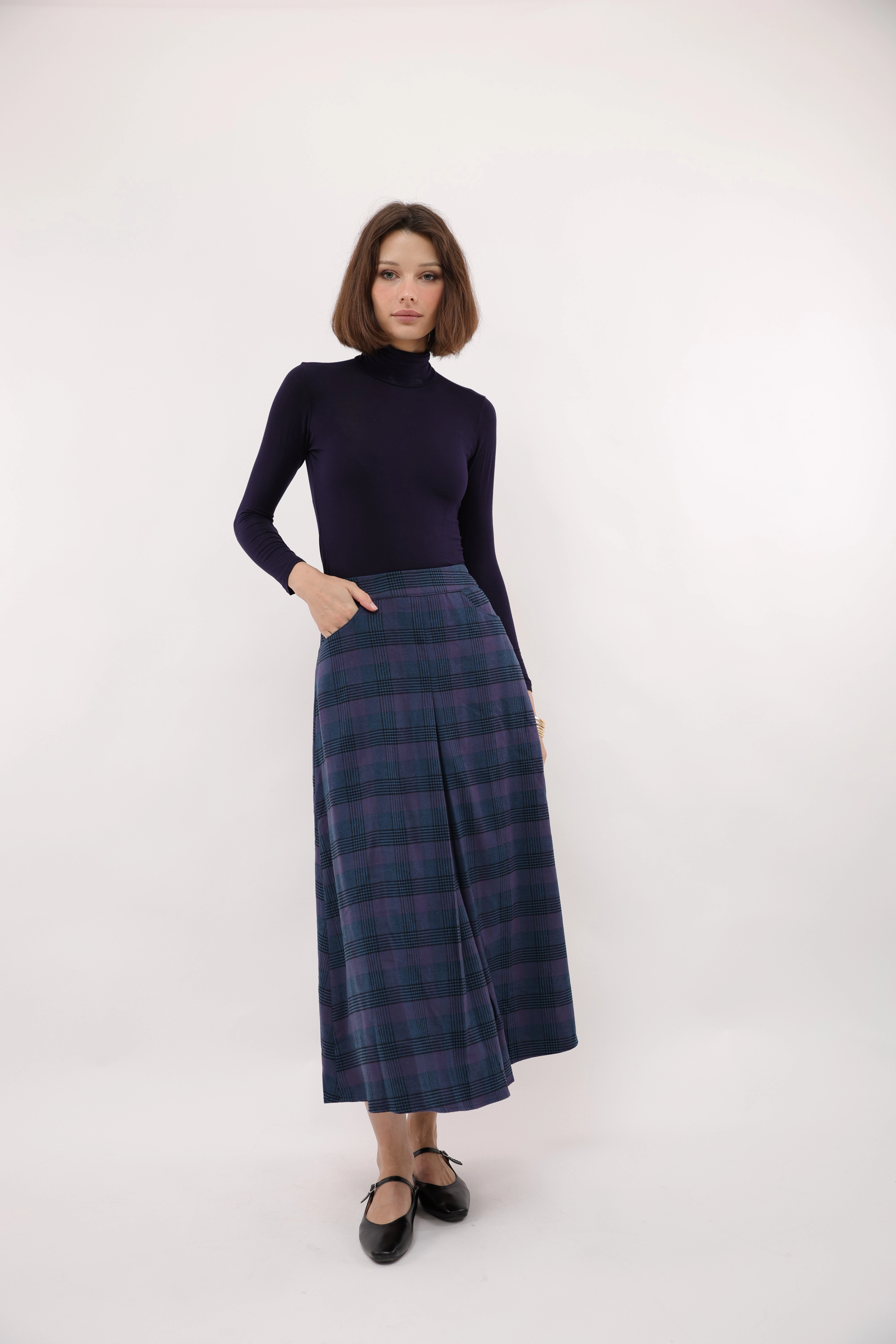 Non Irritating Texture Tia Plaid Skirt