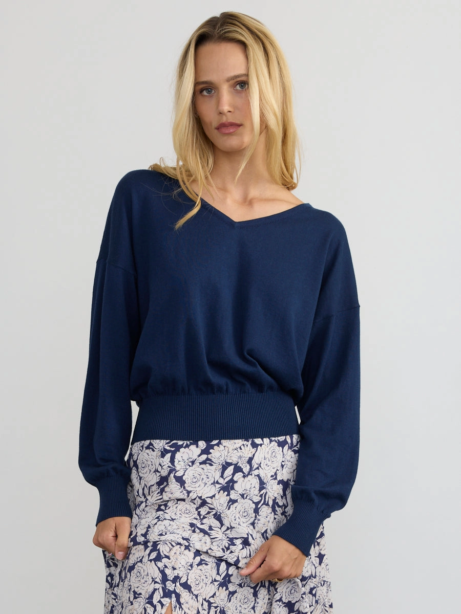 Layered Hemline TIE BACK VEE