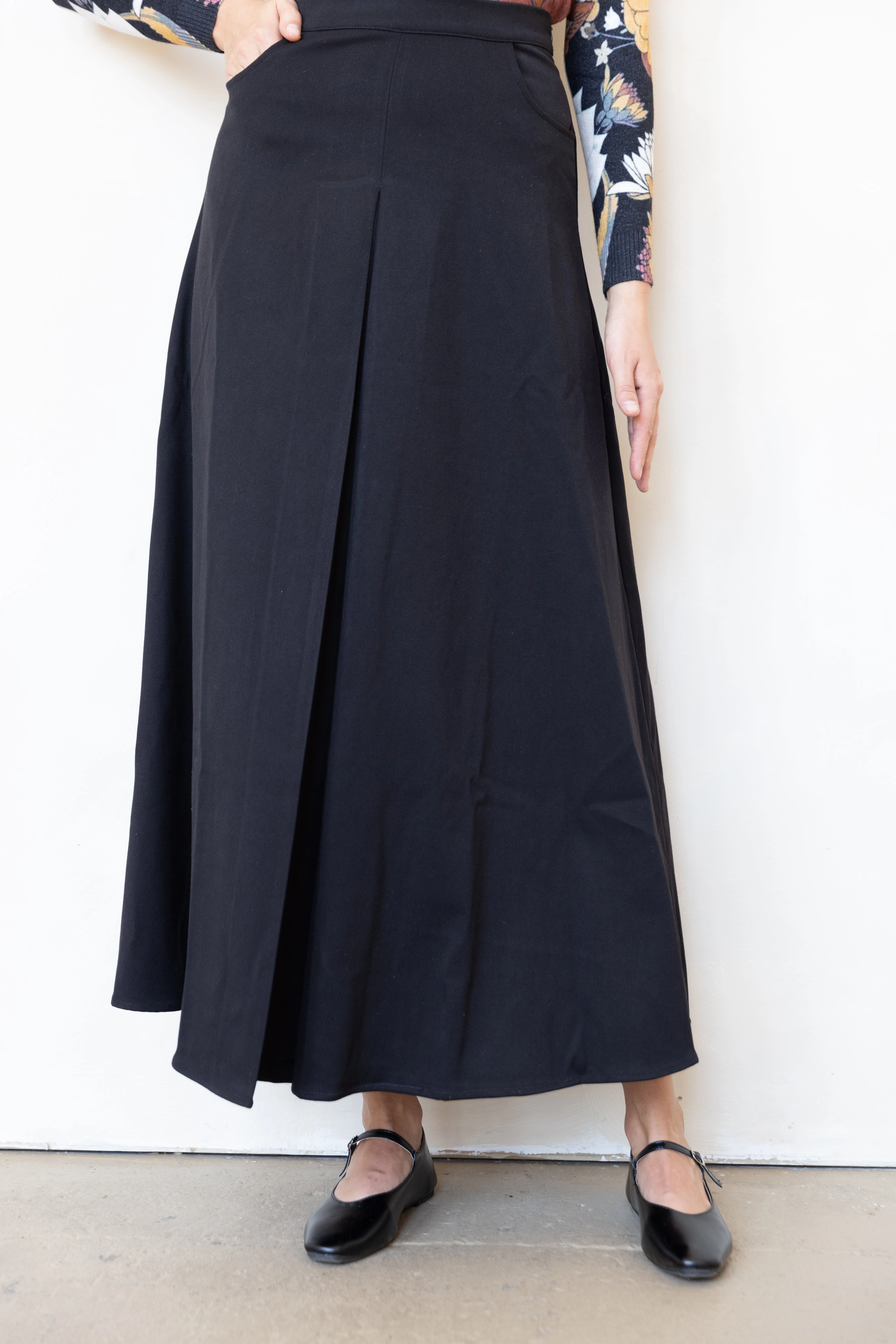 Tia Skirt - Black Vegan Material Coordinated Set