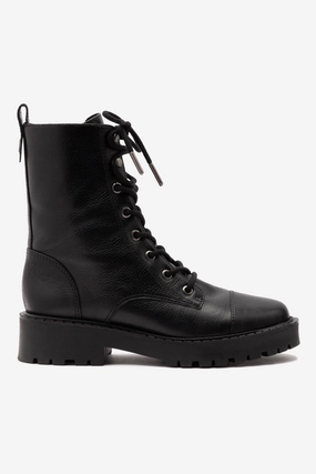 Trinity Boot In Black Leather Sole Soft