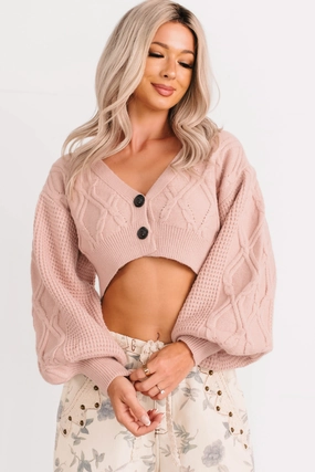 Breathable Underarm Gussets Antibacterial Fabric True Escapism Cropped Cable Knit Cardigan (Pink)