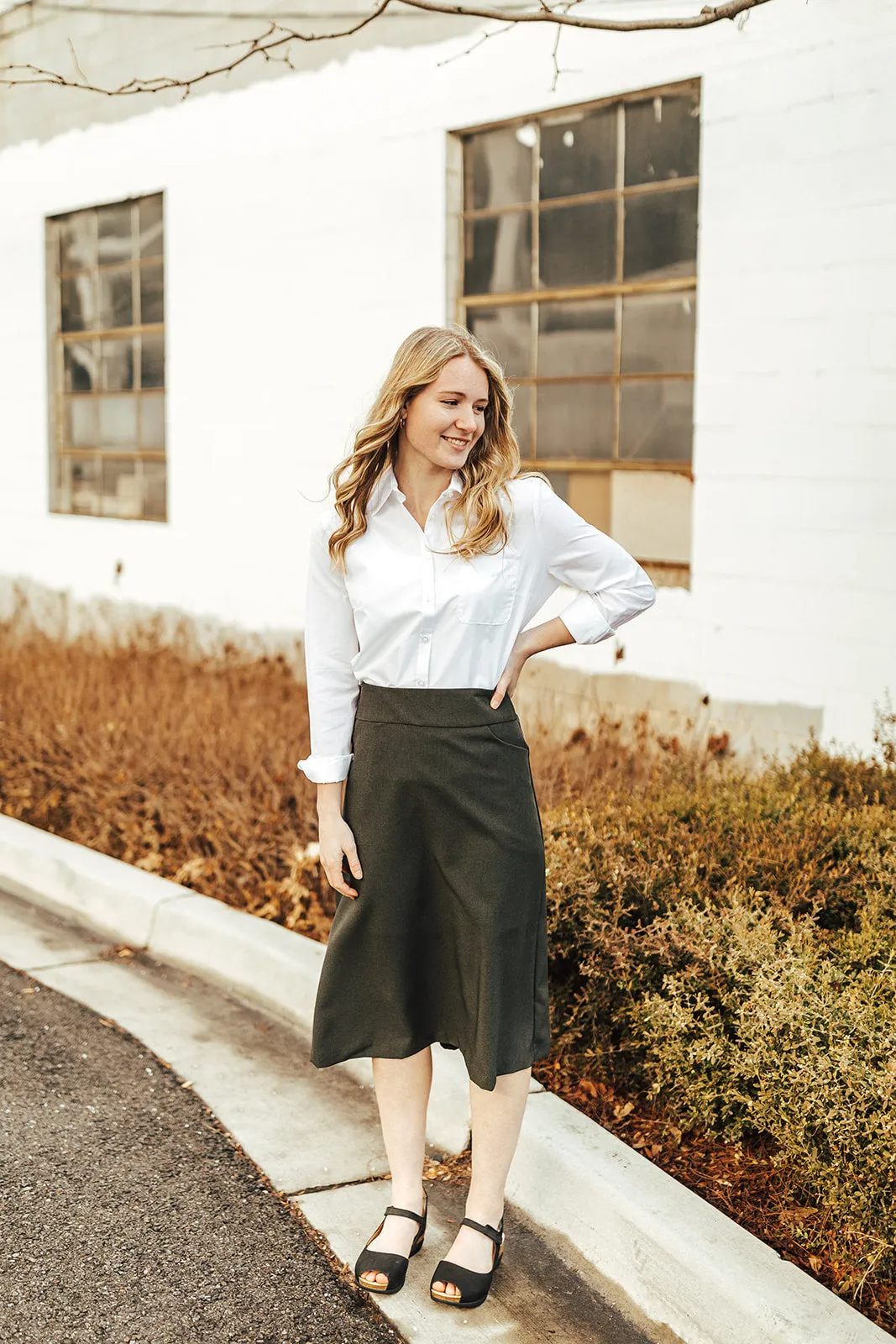 BreathableFabricTech Ladies' Long Sleeve Dress Shirt White