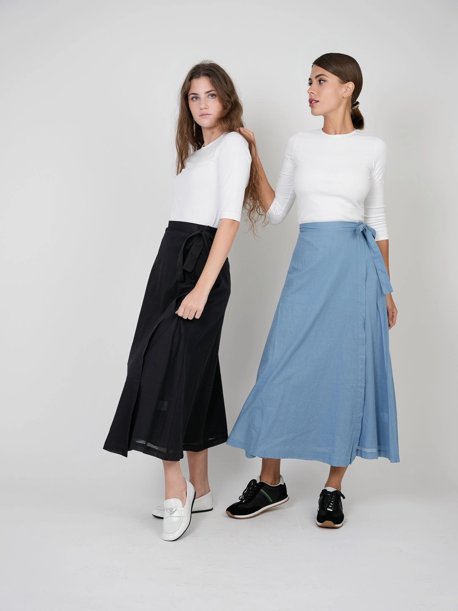 Red Myth Light Denim Gauze Wrap Maxi SB3CM8350SL2 Outfit Moodset Chic casual