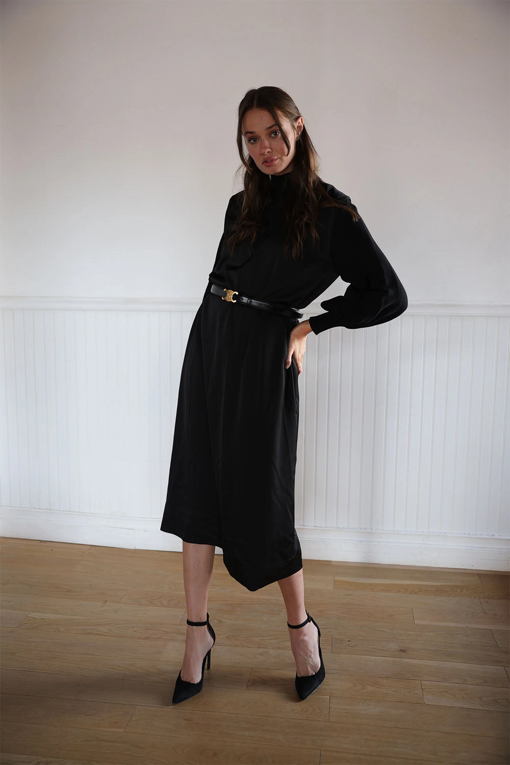 Chic Rhythm Vee Silk Knit Dress