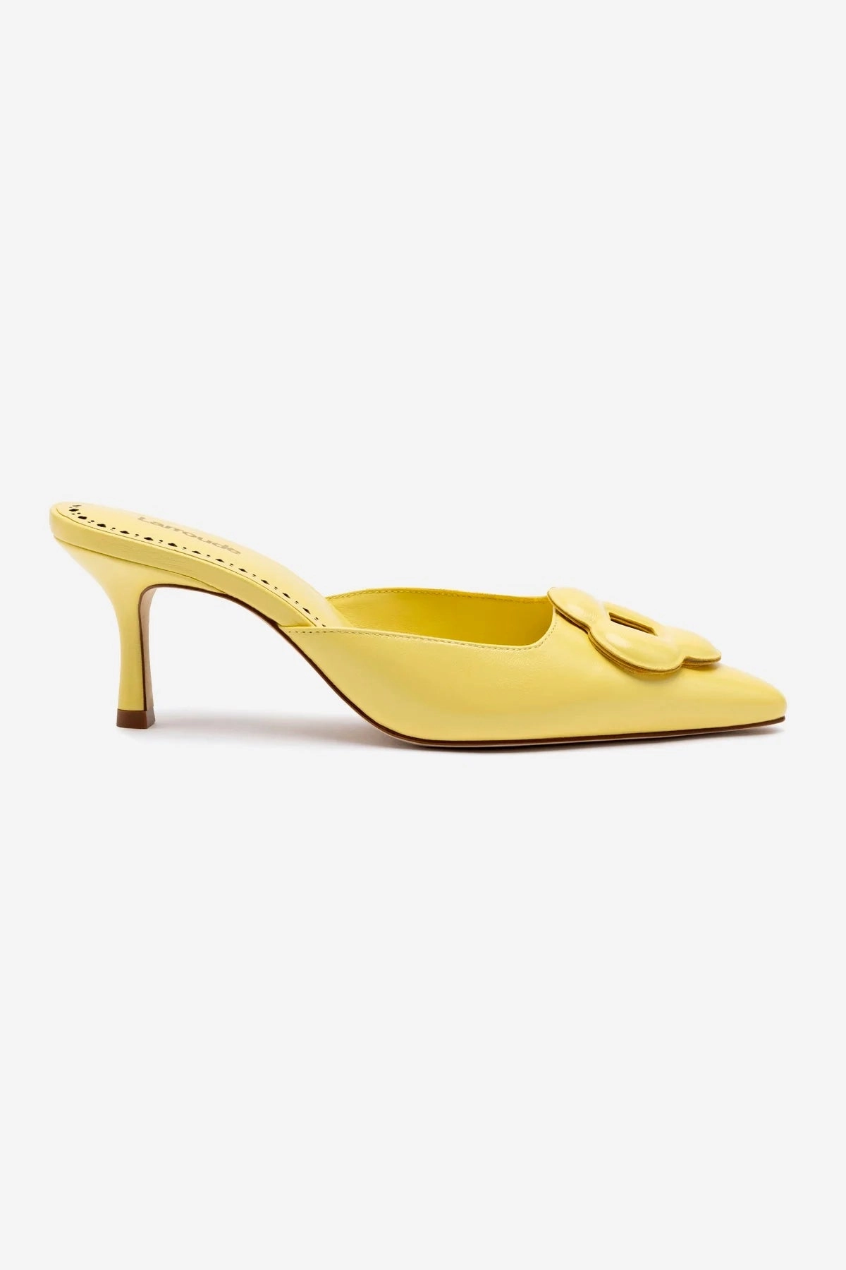 Flora Pump In Lemonade Leather Classic Base