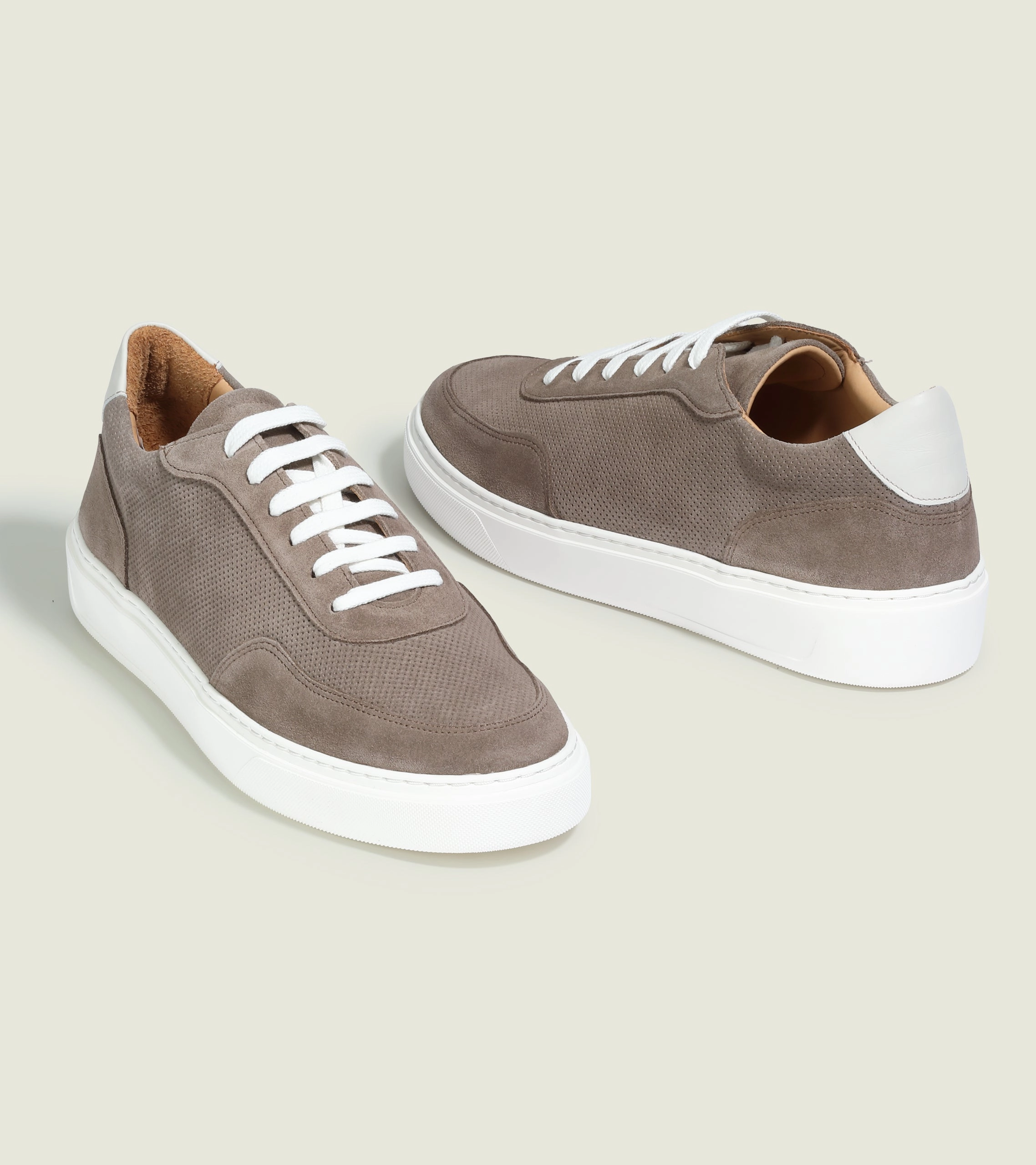 Carver Responsive Feel Chunk Heel Protective Finish Adventure Seeker