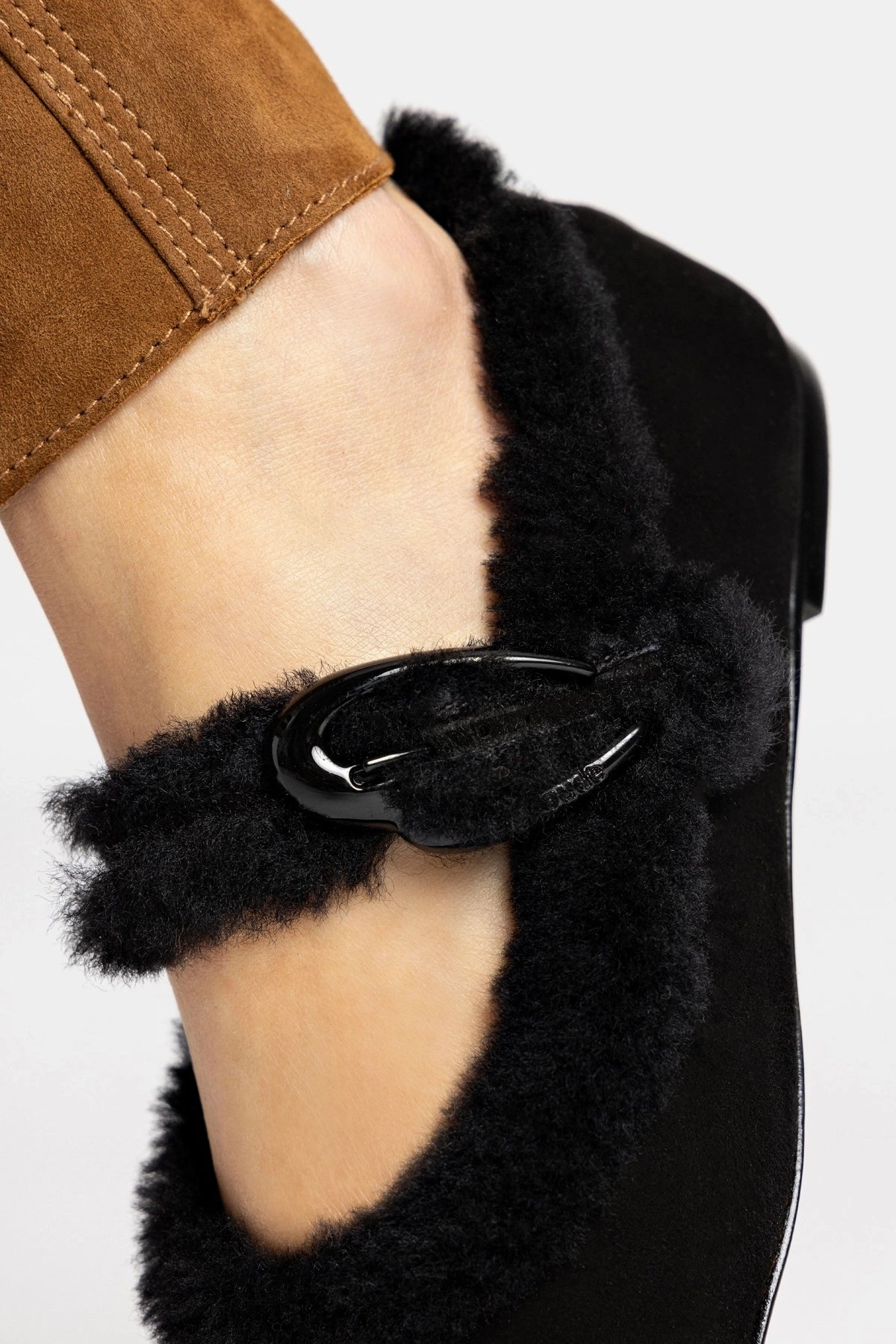 Verona Ballet Flat In Black Suede And Black Shearling Cushioned Insole Technology