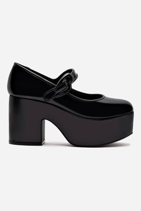 Verona Flatform In Black Box Leather Flexible Fit City Adventure