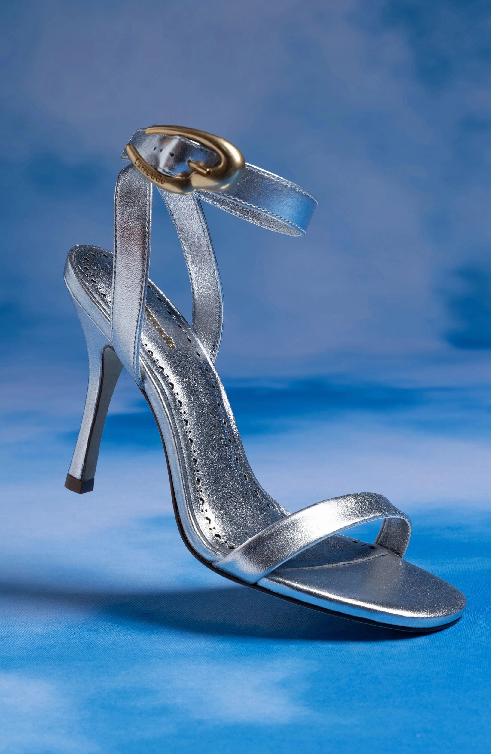 Verona Sandal In Silver Metallic Leather Impact Resistant Heel Court Grip